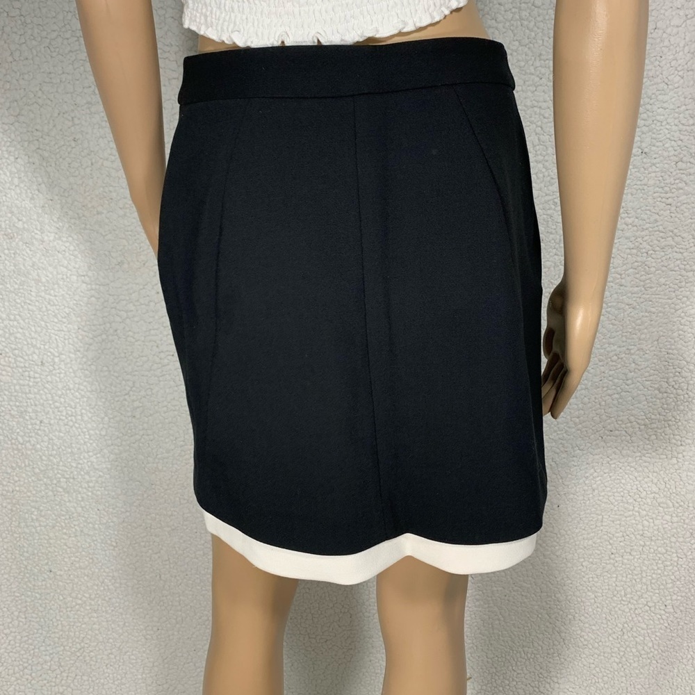 Banana Republic Front Zip Pencil Skirt - Picture 5 of 7